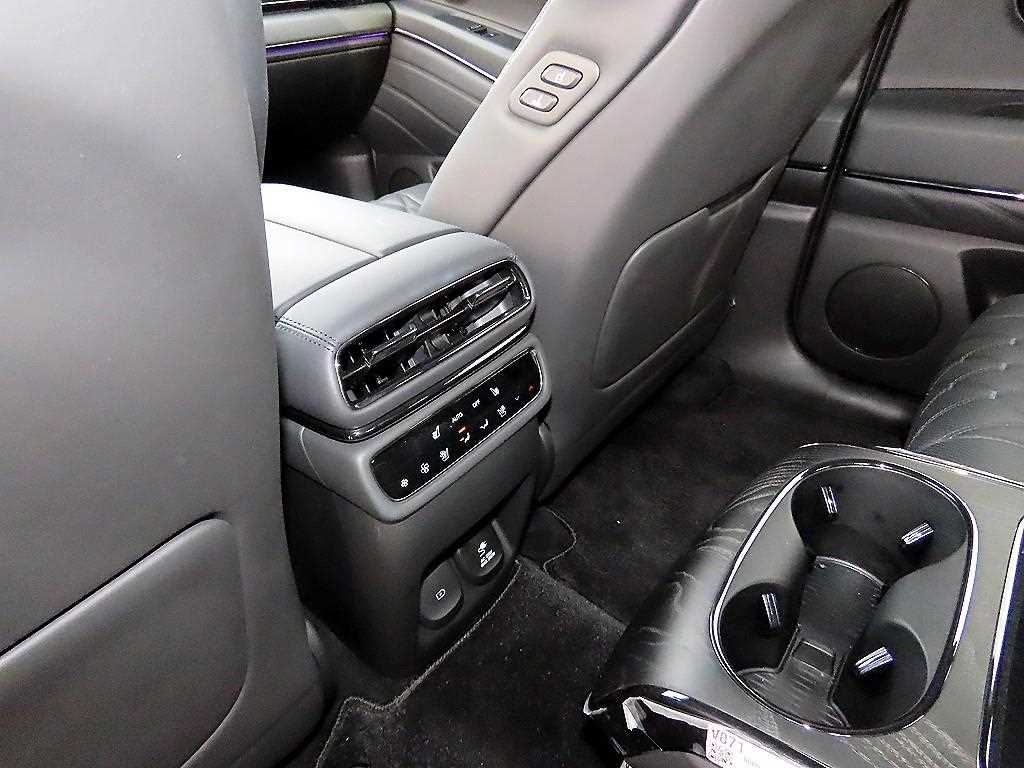 Genesis GV80 2025 Negro - Importación desde Corea - HF Imports Iquique - Foto 16