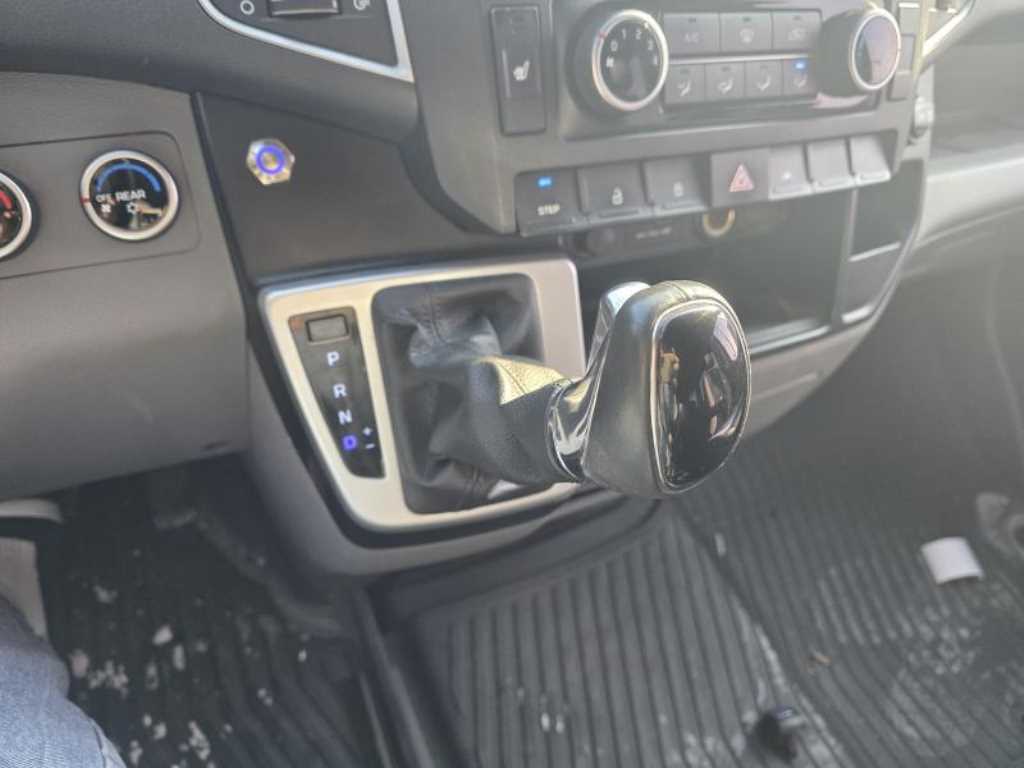 HYUNDAI Solati - Vista 9