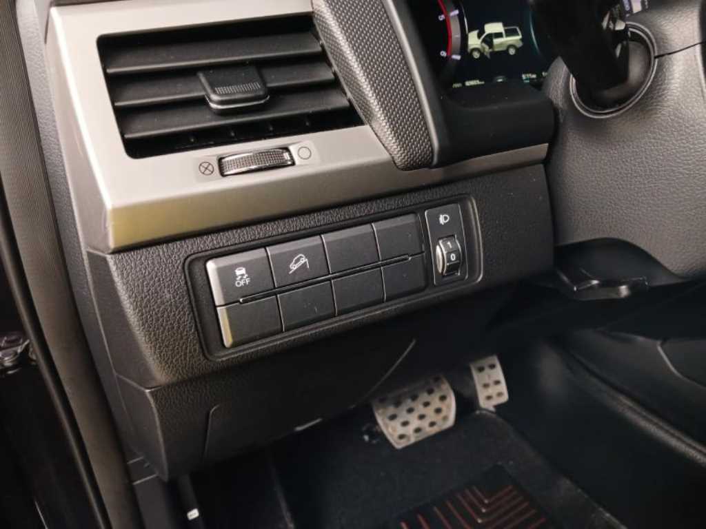 Ssangyong Rexton - Vista 12