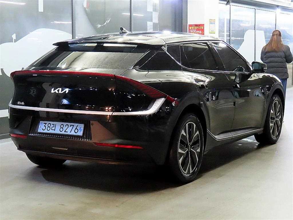 KIA EV6 - Vista 4