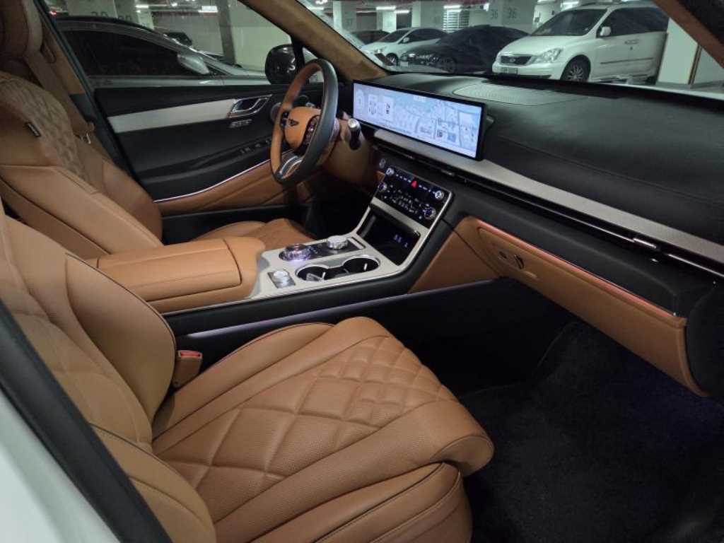 Genesis GV80 - Vista 7