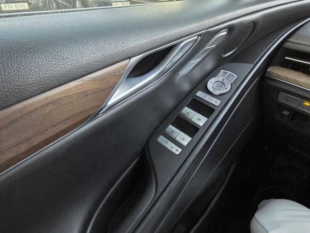 Genesis G80 - Vista 11