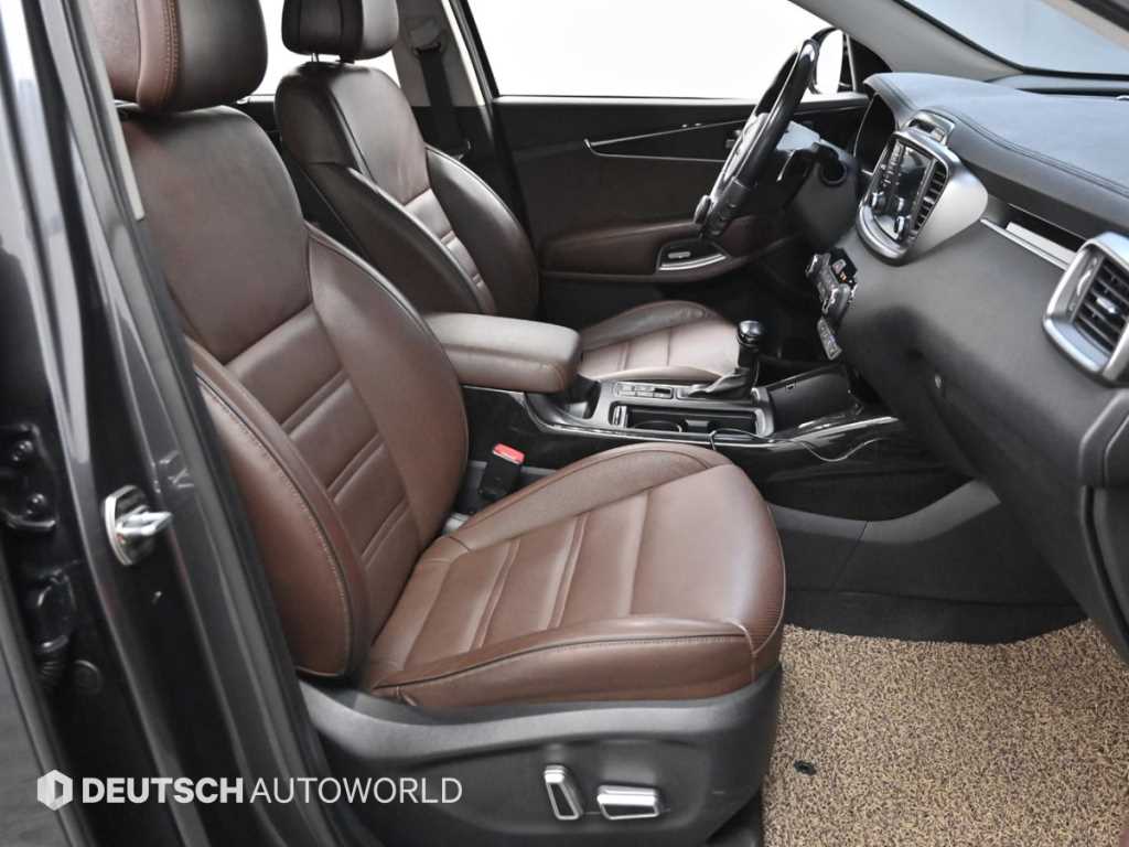 KIA Sorento - Vista 10