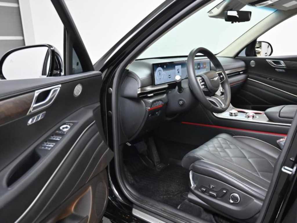 Genesis GV80 - Vista 11