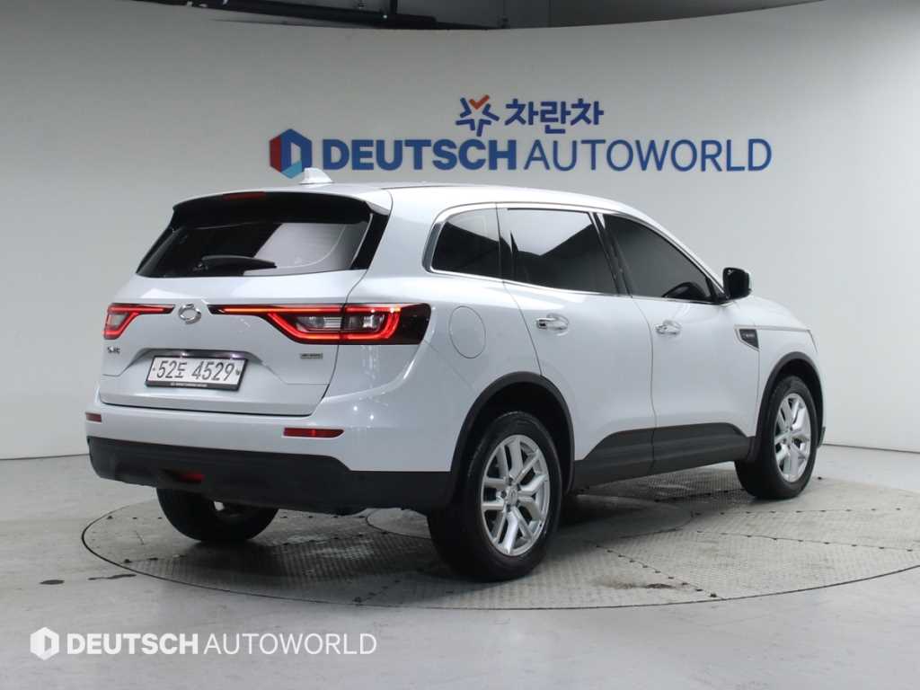 SAMSUNG QM6 - Vista 4