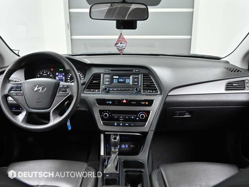 HYUNDAI Sonata - Vista 7