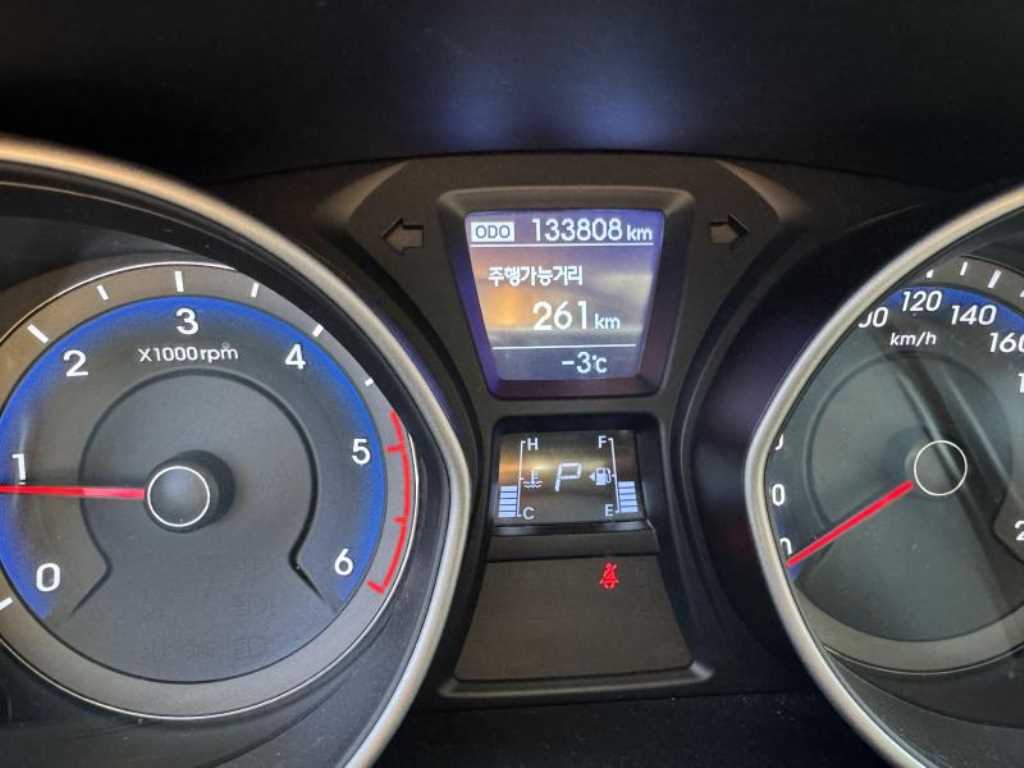 HYUNDAI i30 - Vista 4