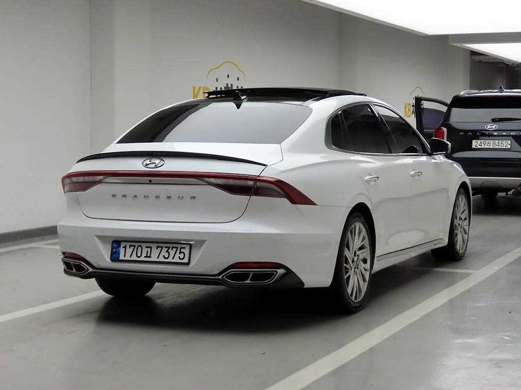 HYUNDAI Grandeur - Vista 4