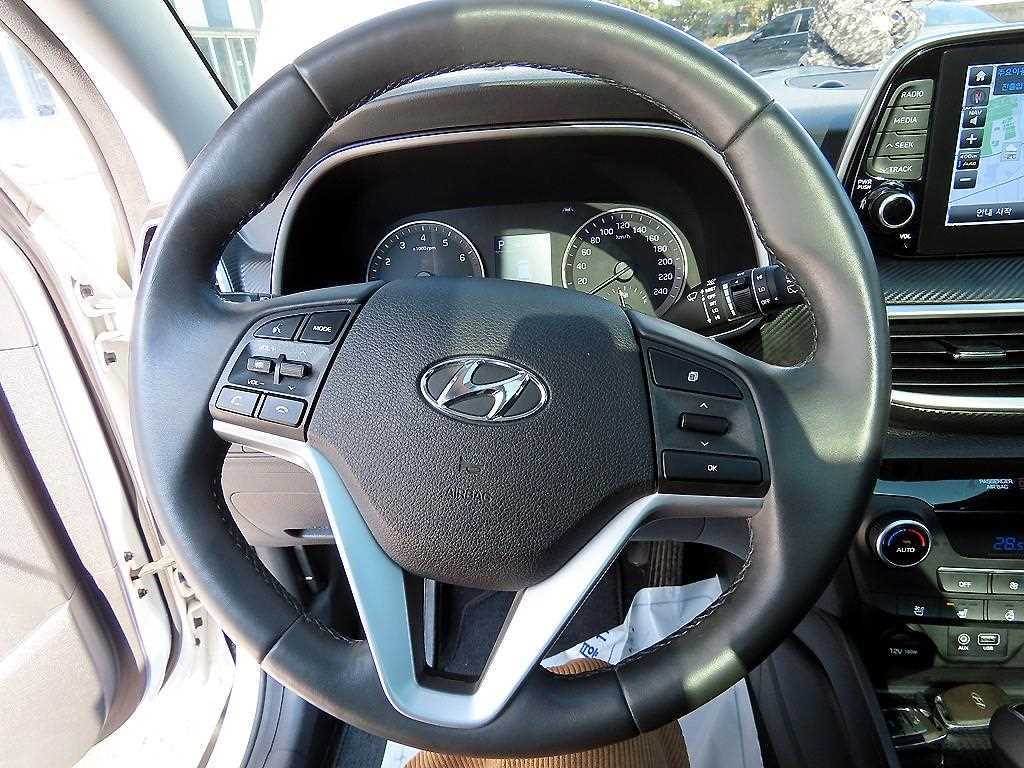 HYUNDAI Tucson - Vista 8
