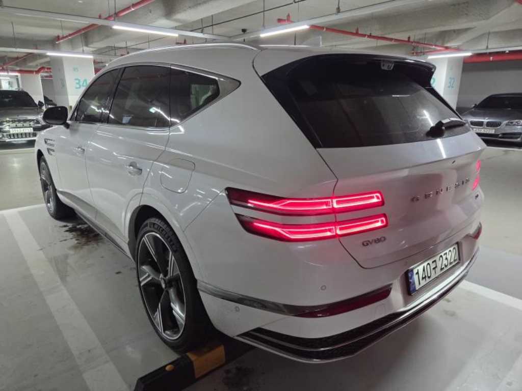 Genesis GV80 - Vista 3