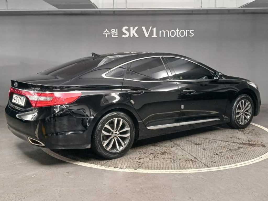 HYUNDAI Grandeur - Vista 4