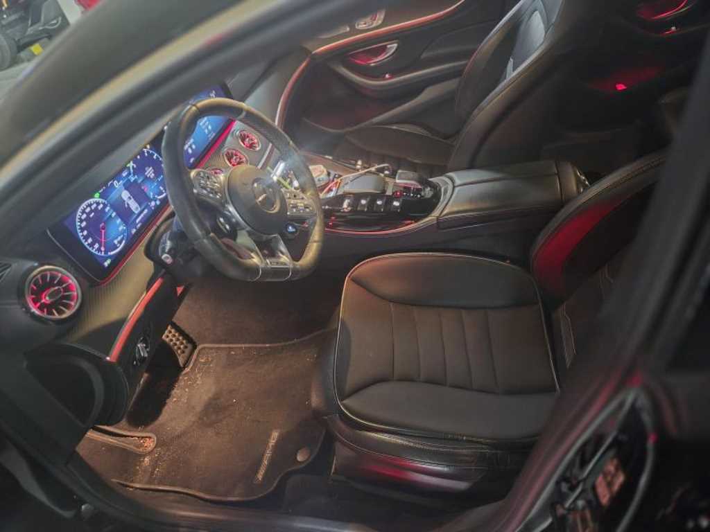 Mercedes Benz AMG GT - Vista 6