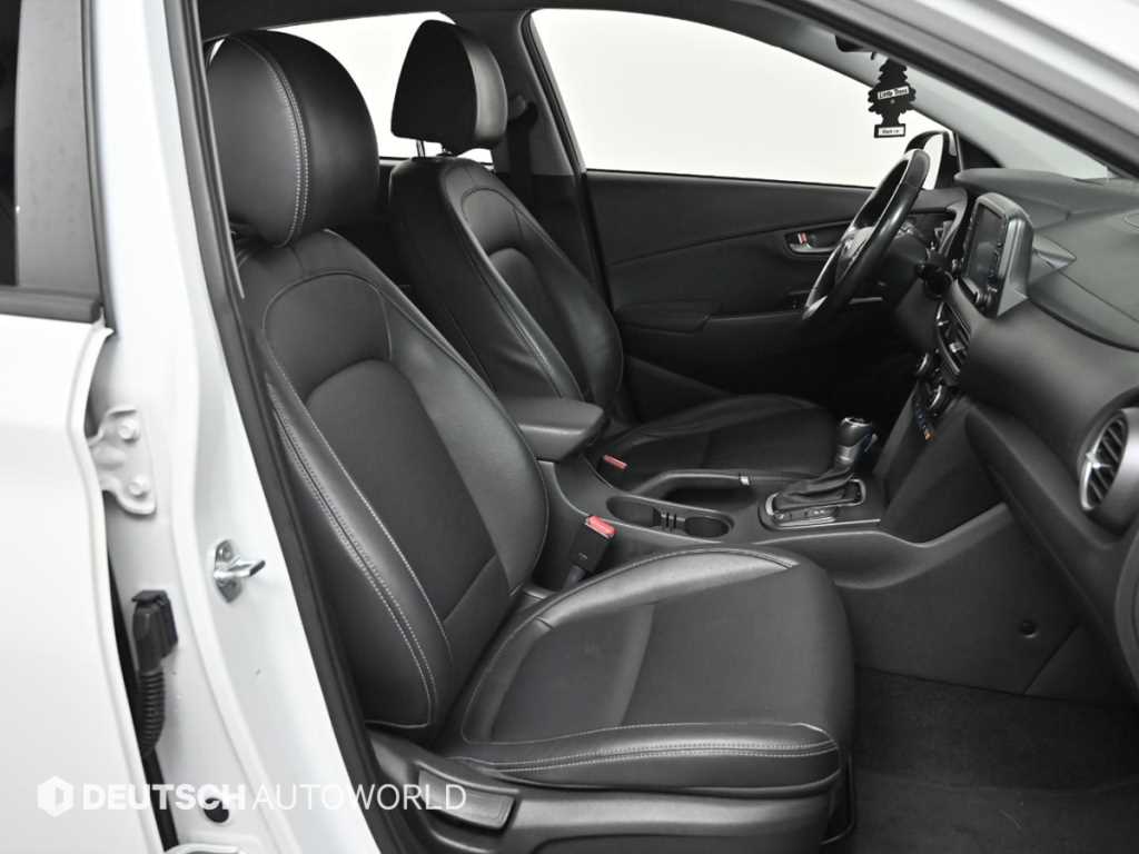 HYUNDAI Kona - Vista 10