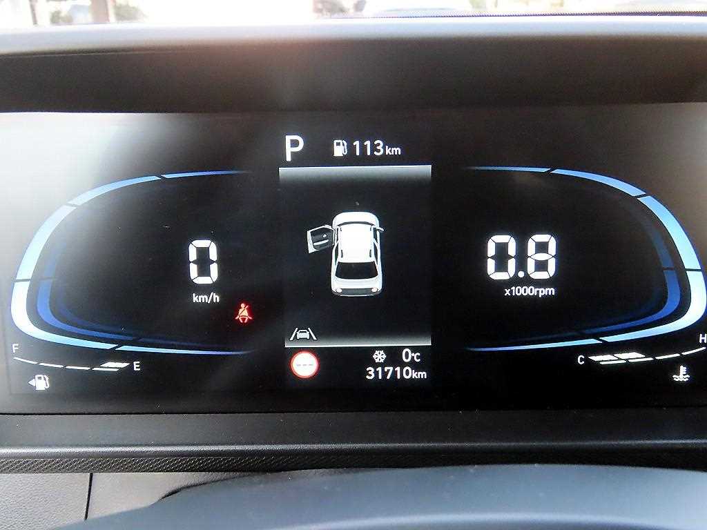 HYUNDAI Casper - Vista 9