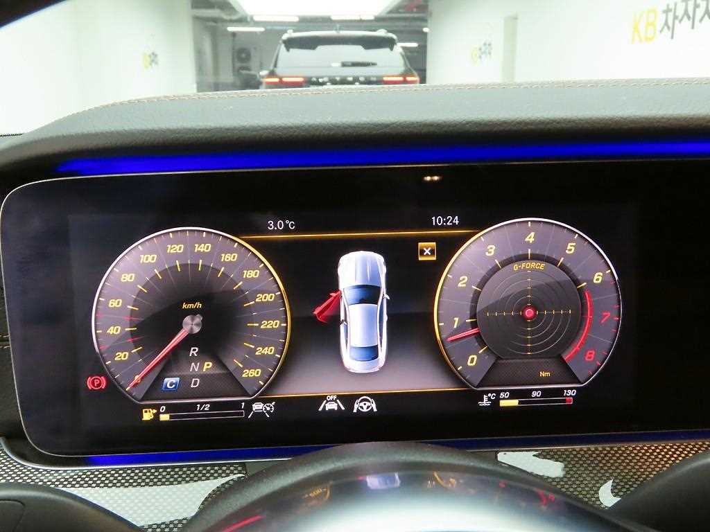 Mercedes Benz E class - Vista 5