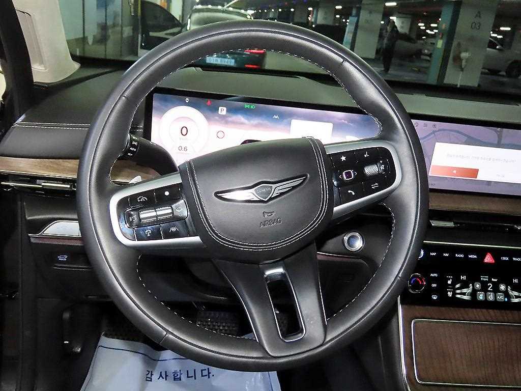 Genesis GV80 - Vista 8