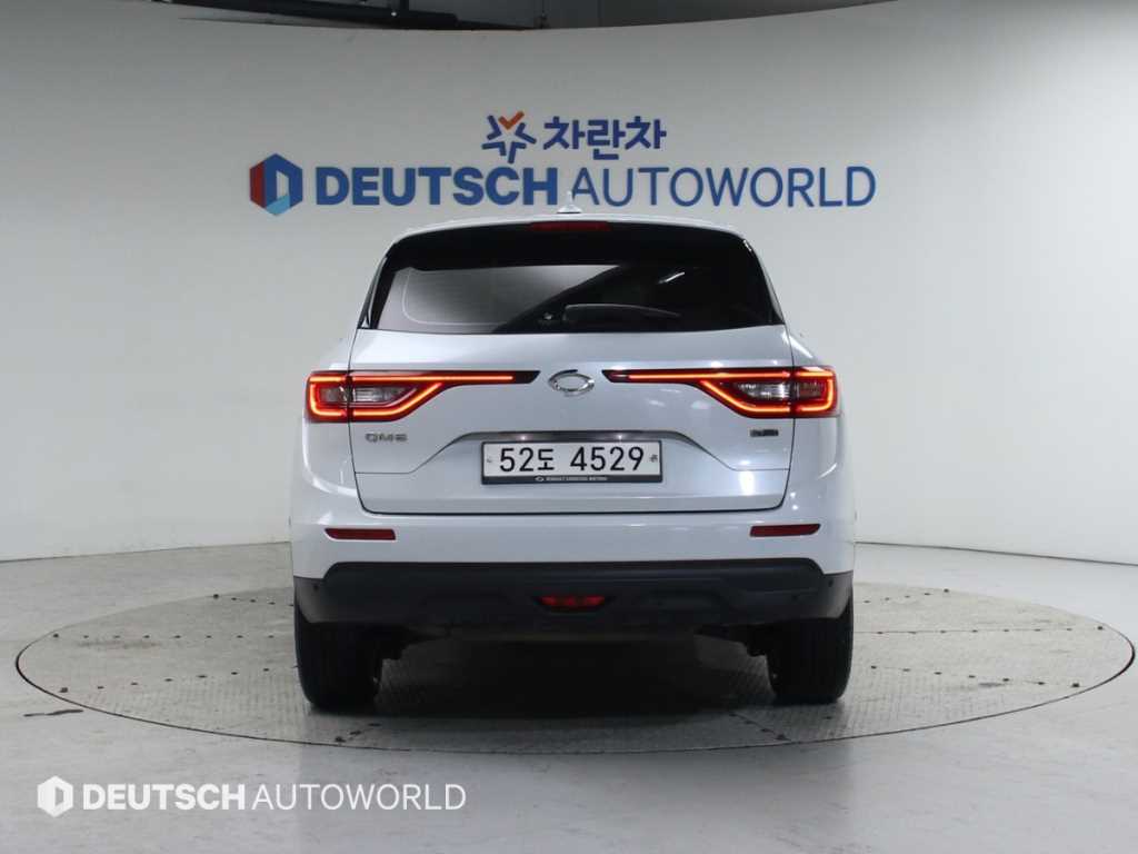 SAMSUNG QM6 - Vista 3