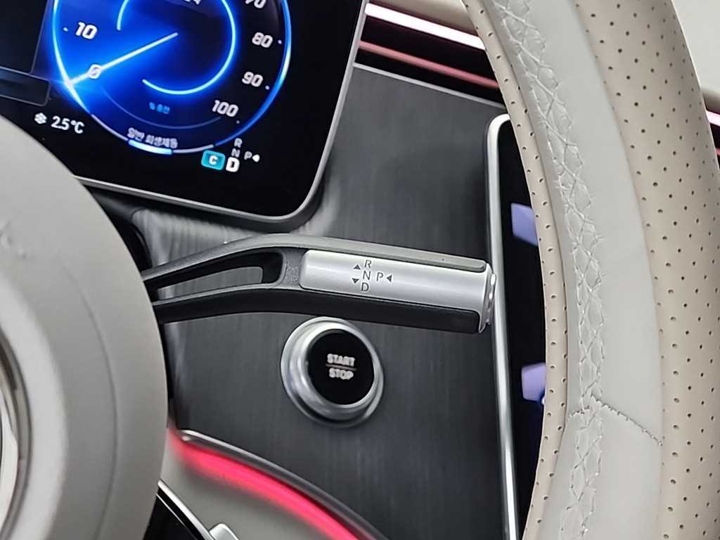 Mercedes Benz EQS - Vista 7