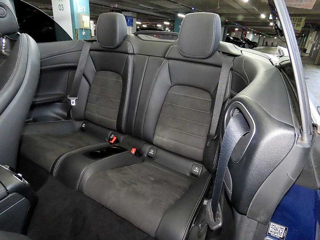 Mercedes Benz C Class - Vista 9