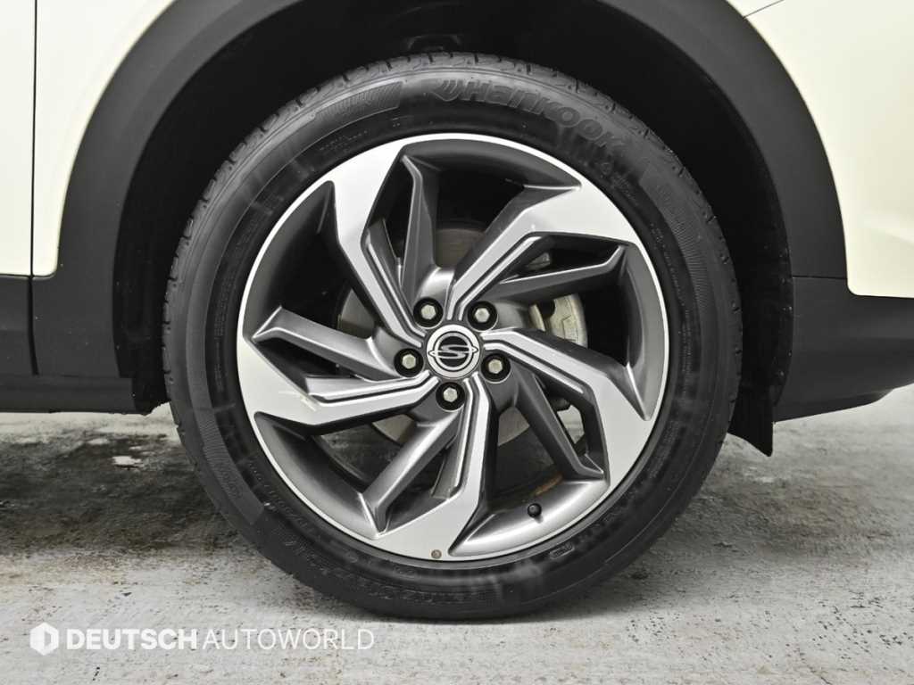 Ssangyong Korando - Vista 5