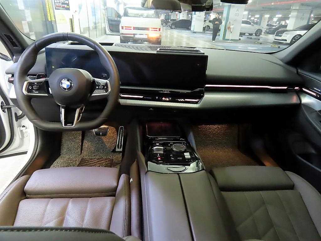 BMW 5 Series - Vista 10
