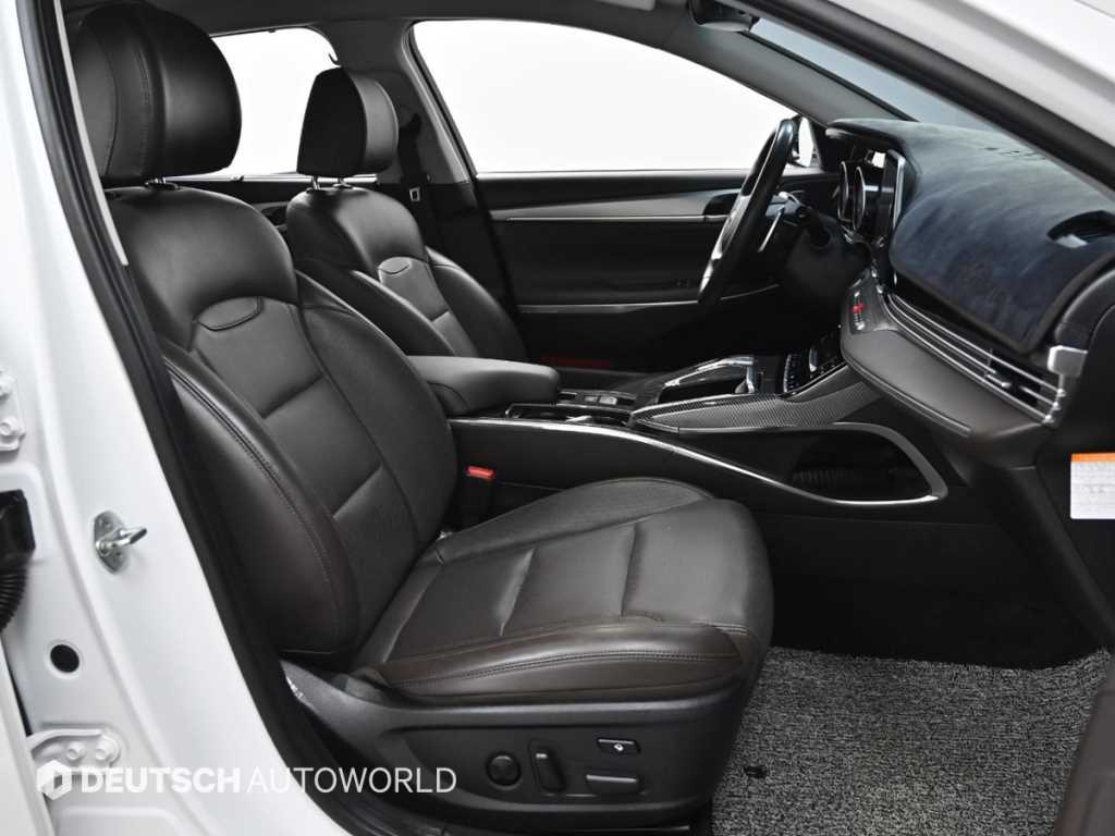 HYUNDAI Grandeur - Vista 10
