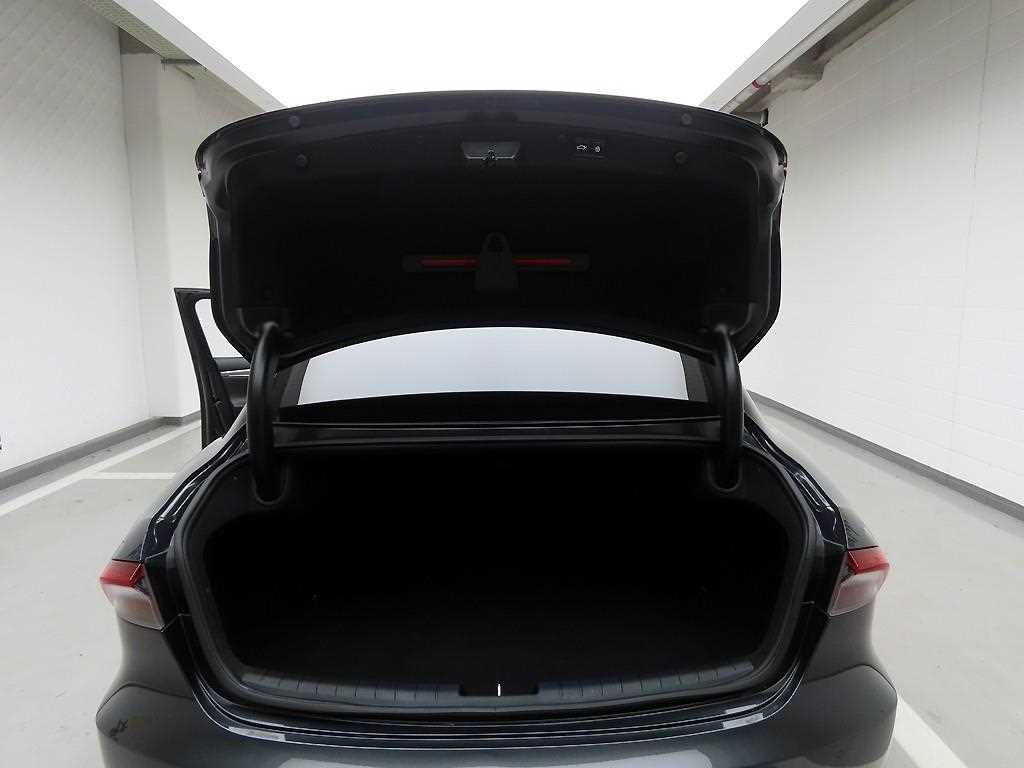 HYUNDAI Grandeur - Vista 5