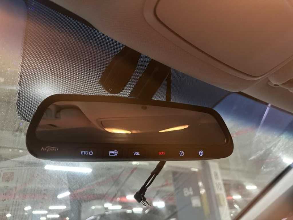 HYUNDAI Sonata - Vista 9