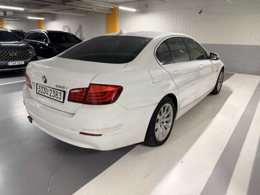 BMW 5 Series - Vista 5