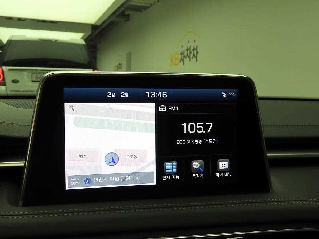 Genesis G70 - Vista 9