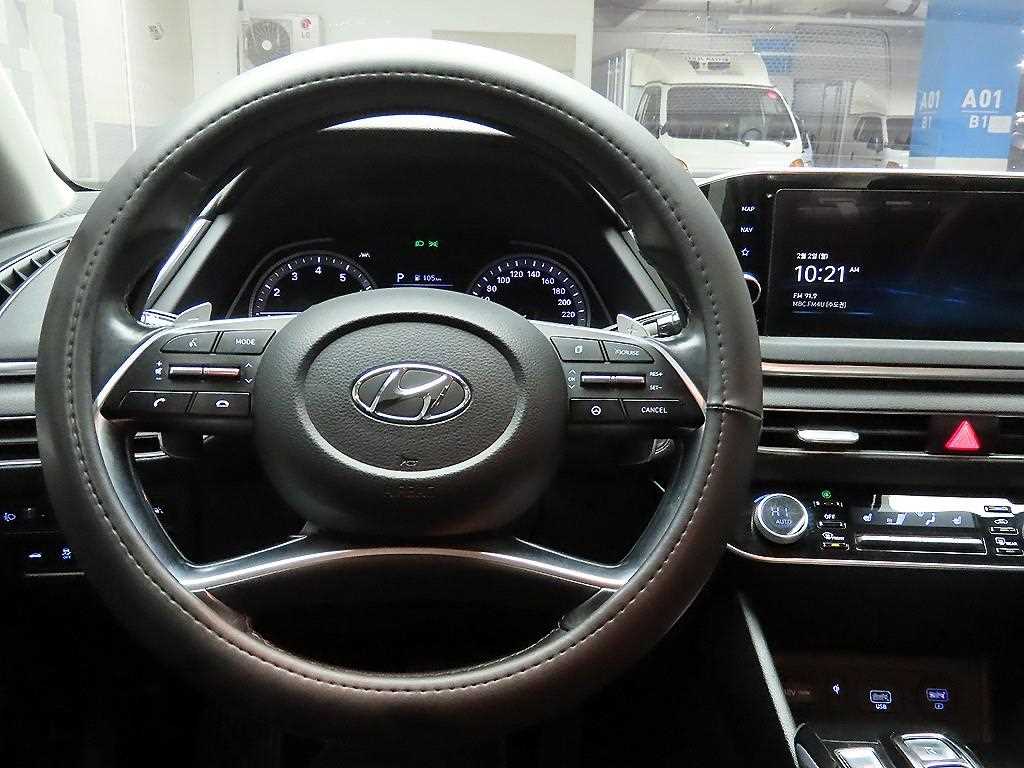 HYUNDAI Sonata - Vista 7