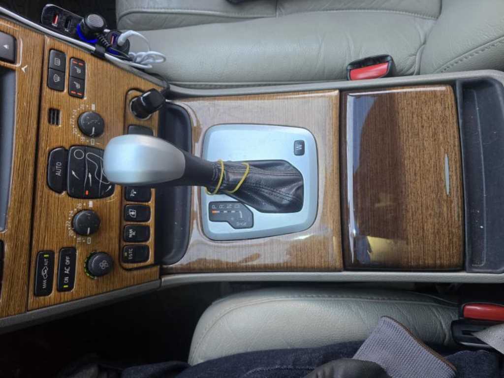 Volvo XC90 2006 Rojo - Importación desde Corea - HF Imports Iquique - Foto 13