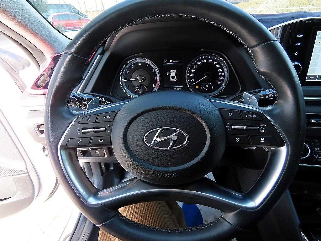 HYUNDAI Sonata - Vista 8