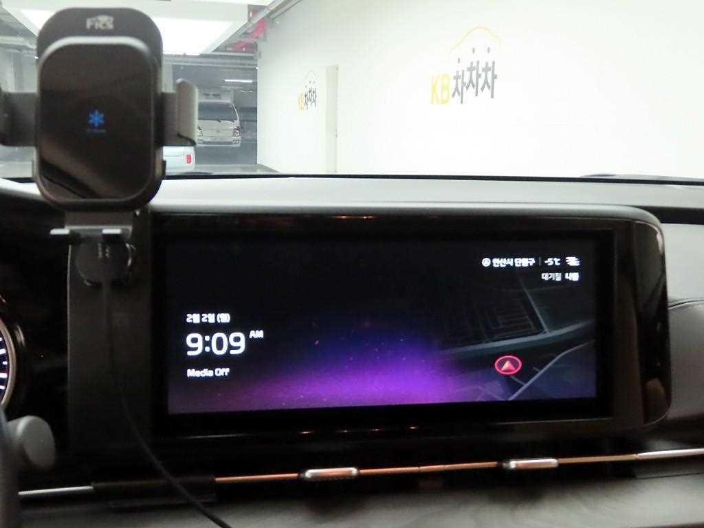 KIA Carnival - Vista 8