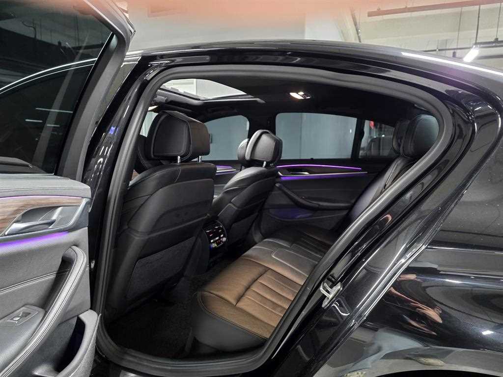 BMW 5 Series - Vista 8