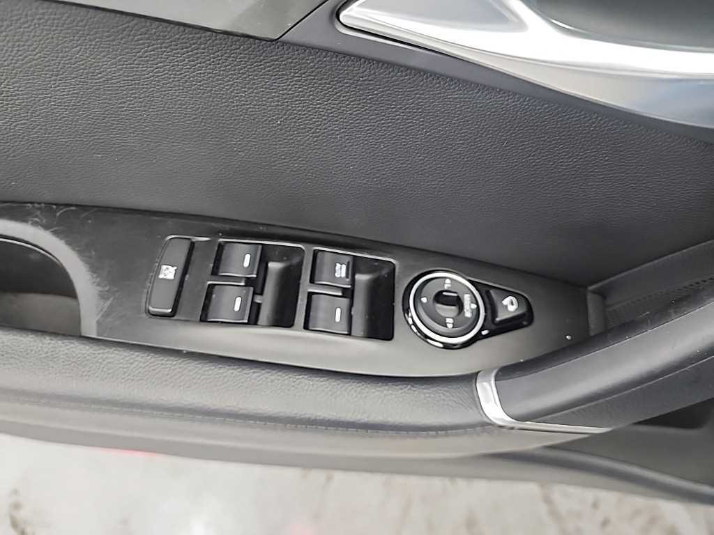 HYUNDAI i40 2015 Azul - Importación desde Corea - HF Imports Iquique - Foto 18