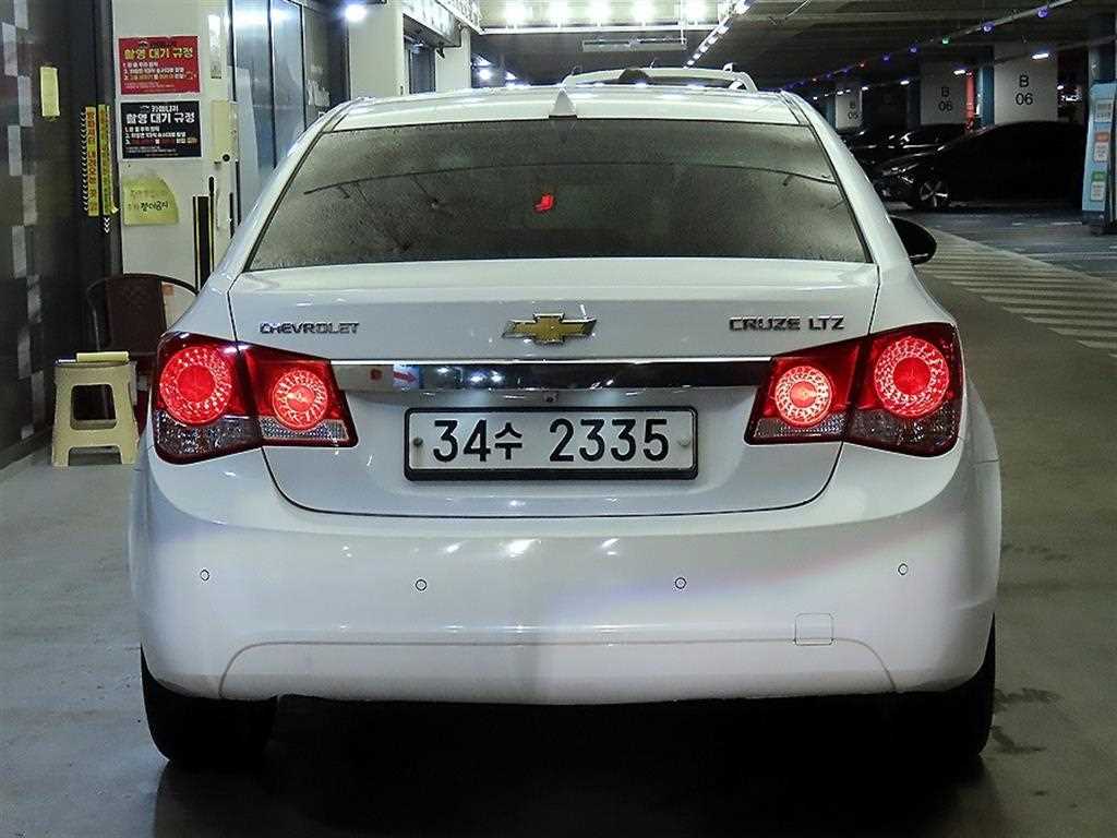 Chevrolet Cruise - Vista 5