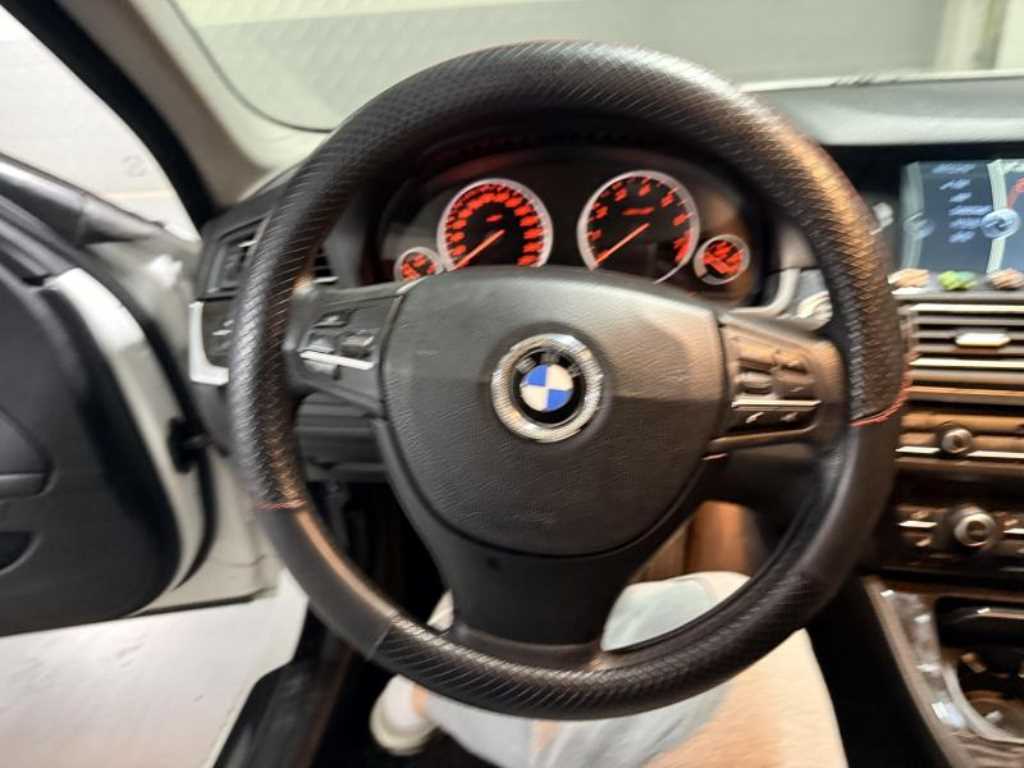 BMW 5 Series - Vista 8