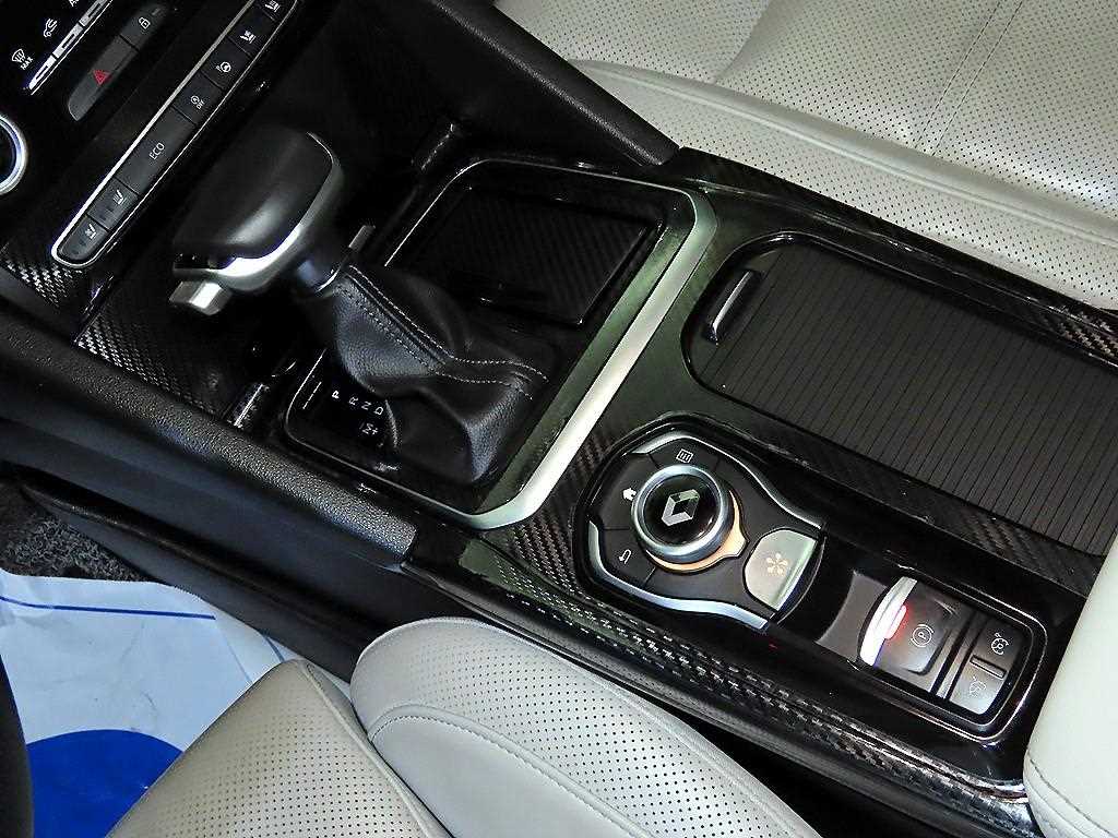 SAMSUNG SM6 - Vista 12