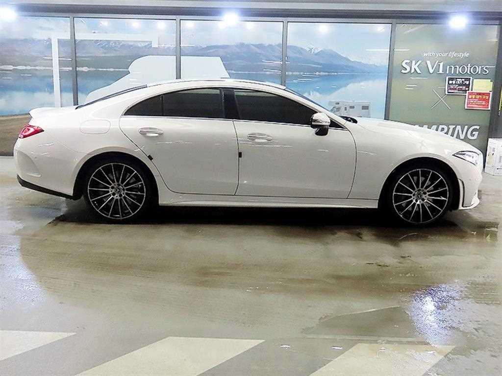 Mercedes Benz CLS Class - Vista 3