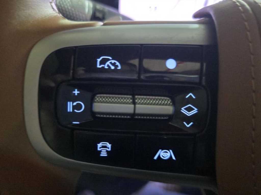 Genesis GV80 2024 Blanco - Importación desde Corea - HF Imports Iquique - Foto 18