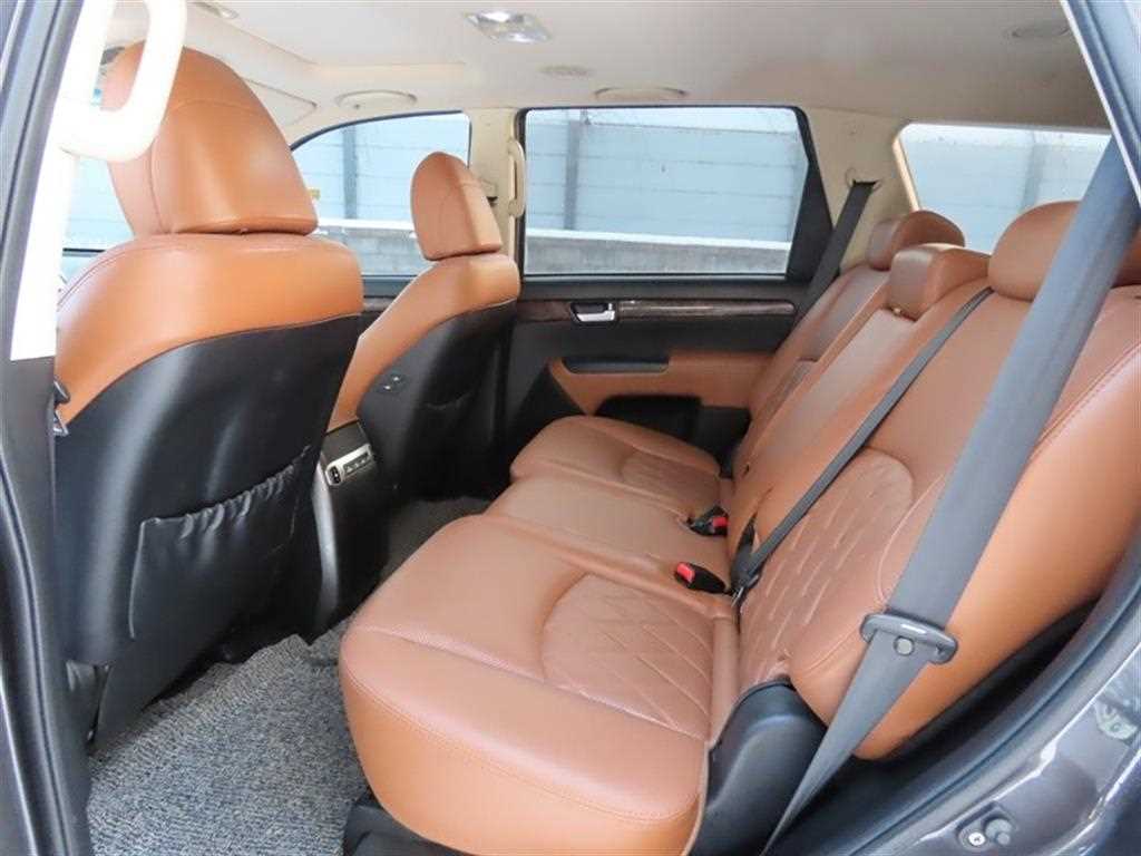 KIA Mohave - Vista 8