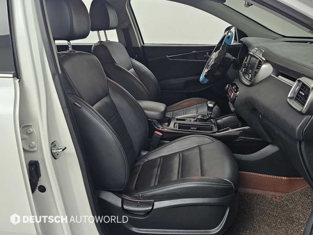 KIA Sorento - Vista 10