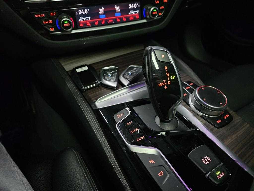 BMW 5 Series - Vista 10