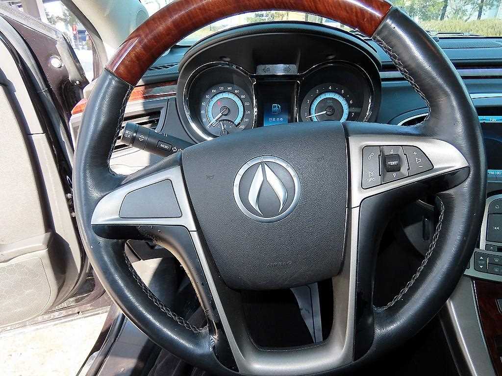 DAEWOO Alpheon - Vista 8