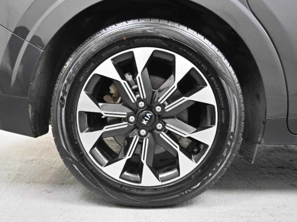 KIA Carnival - Vista 5