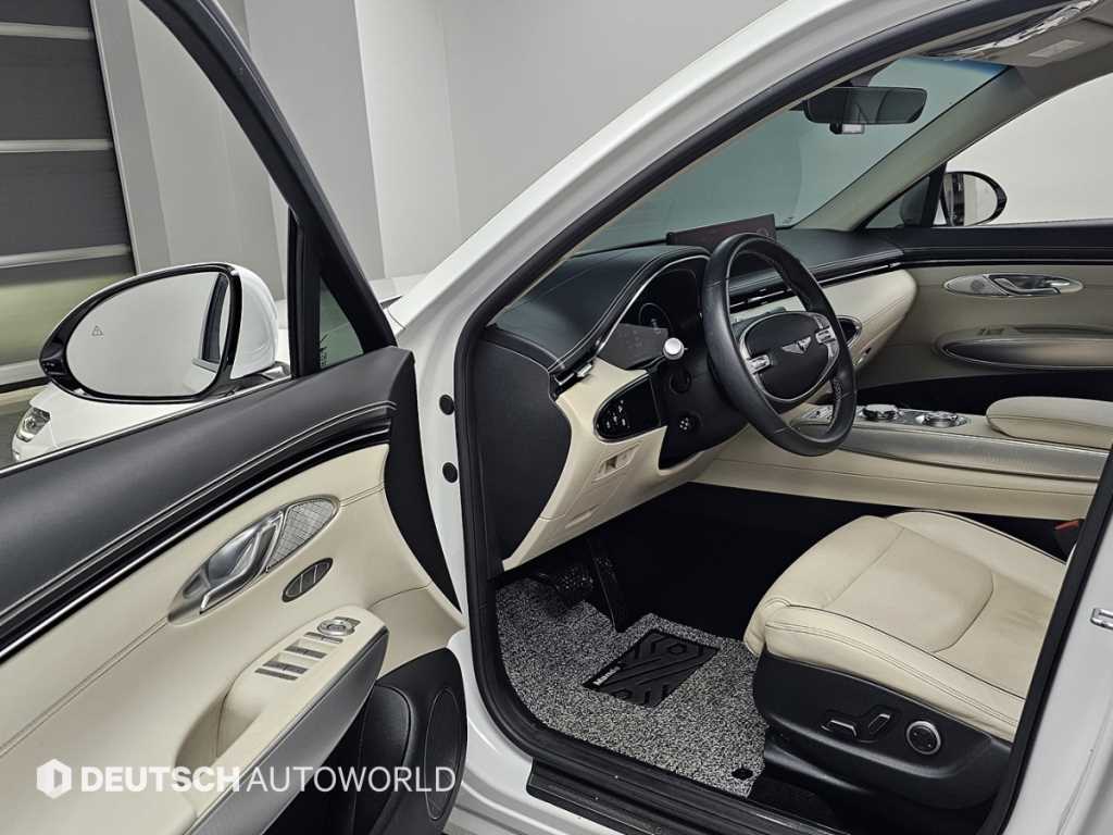 Genesis GV70 - Vista 11