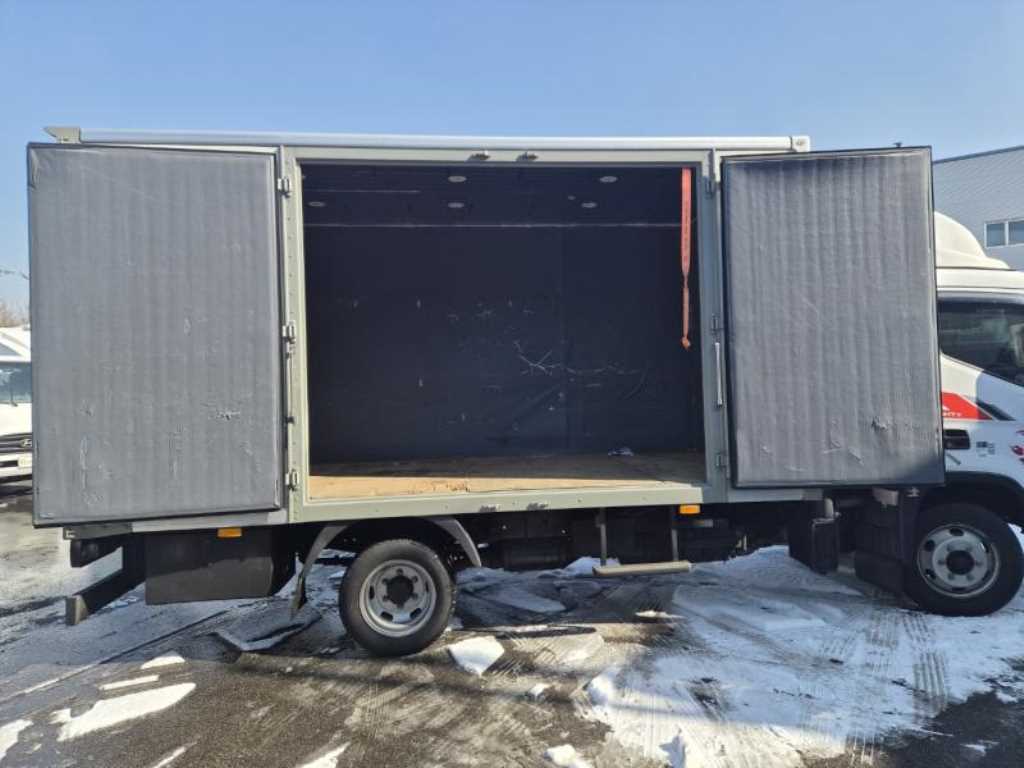 medium and large cargo truck - Vista 10