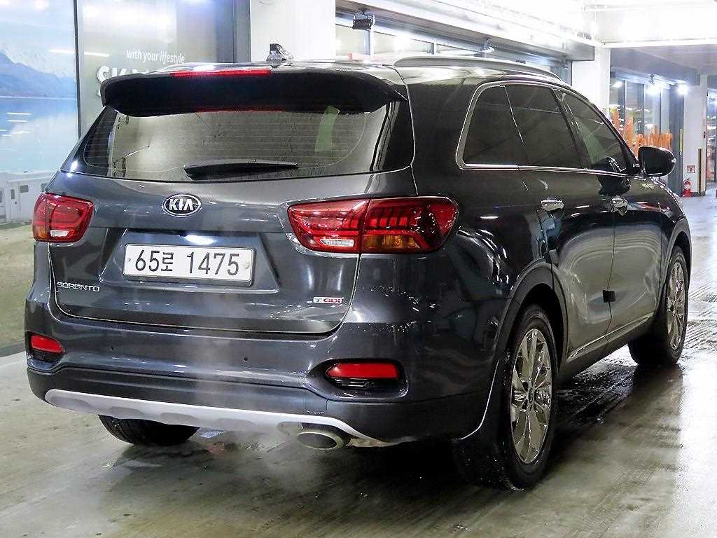 KIA Sorento - Vista 4