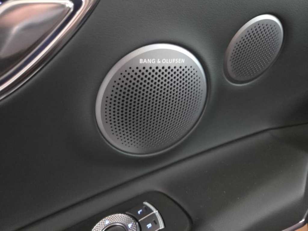 Genesis GV80 2024 Blanco - Importación desde Corea - HF Imports Iquique - Foto 19